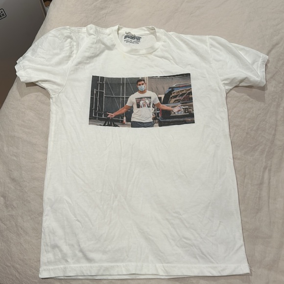 Jimmy Garoppolo T-shirt - Picture 1 of 2
